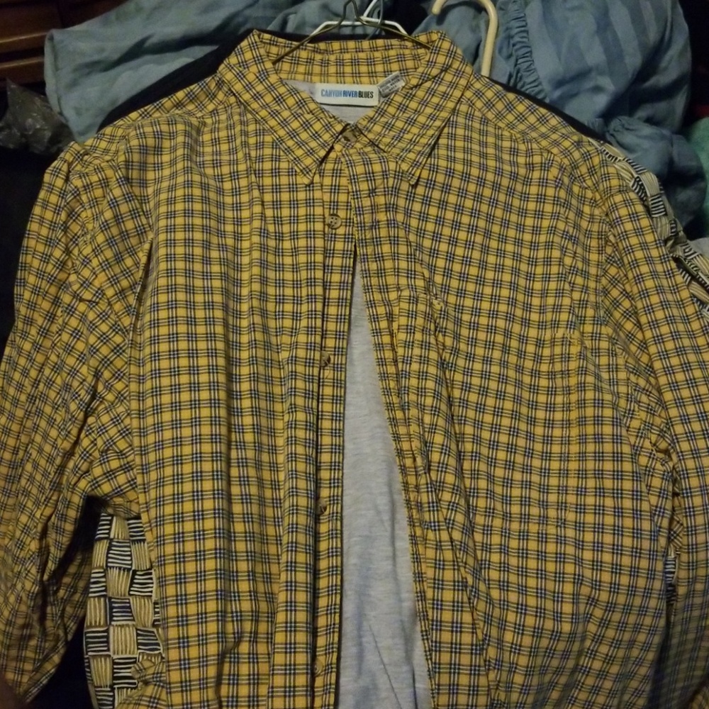 Blue and yellow insulated button up